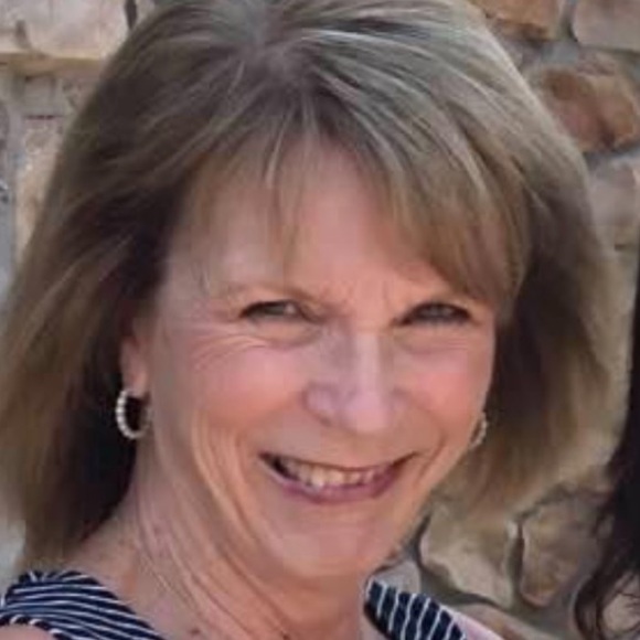 Meet your Posher, Debby - Picture 2 of 2